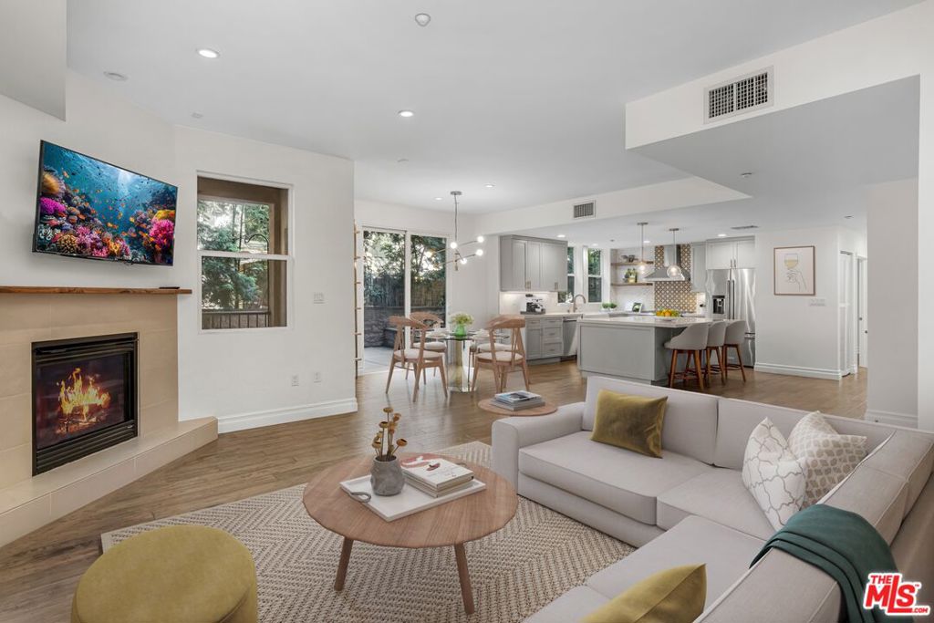 1248 N Laurel Avenue #103