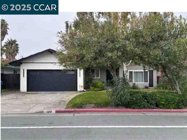 120 E Lake Drive, Antioch CA: https://media.crmls.org/mediaz/456768d1-a8a9-4820-910e-0aea5be079fb.jpg