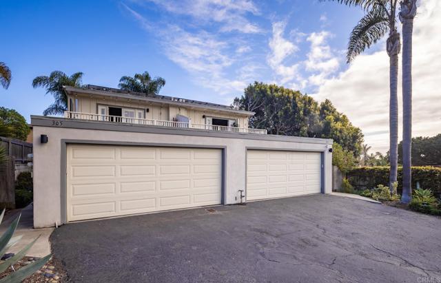 303 305 Sanford Street, Encinitas CA: https://media.crmls.org/mediaz/45677abb-9e49-4d50-8394-8874baea4f1d.jpg