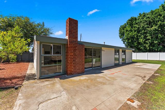 3631 Wagner Pl, San Diego CA: https://media.crmls.org/mediaz/45679acf-eb4a-4b73-8961-1fab4f5e6dde.jpg