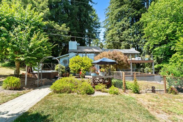 120 Bella Vista Lane, Watsonville CA: https://media.crmls.org/mediaz/45682495-85d0-4c63-b114-a3854e4dfc40.jpg