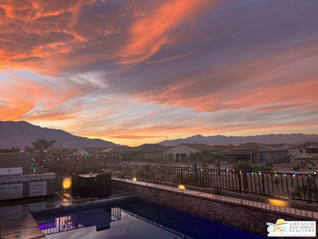 101 Zinfandel, Rancho Mirage CA: https://media.crmls.org/mediaz/45696efb-bb29-482c-8578-3631739f4a0b.jpg