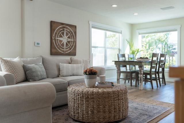 430 Hillcrest Drive, Aptos CA: https://media.crmls.org/mediaz/4569762e-cc2b-49e8-9c2d-23c89e8b2f5f.jpg