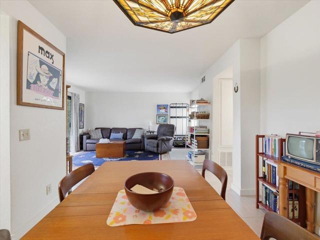 2001 Camino Parocela E #O-107, Palm Springs, CA 92264