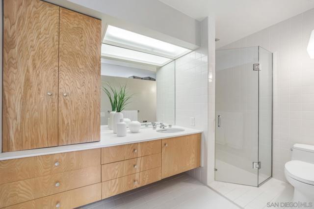 3200 6th Avenue, San Diego CA: https://media.crmls.org/mediaz/456ac2ab-3cee-48a9-aabb-87b446d87d2e.jpg