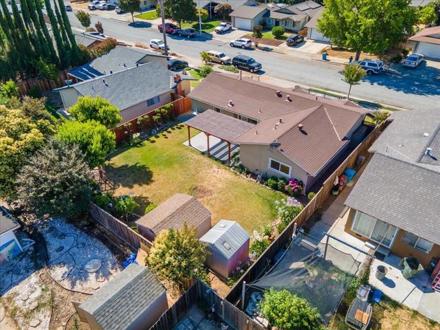 1239 Swaner Drive, Gilroy CA: https://media.crmls.org/mediaz/456c7f67-71d2-4957-ba91-ea66369c6dc0.jpg