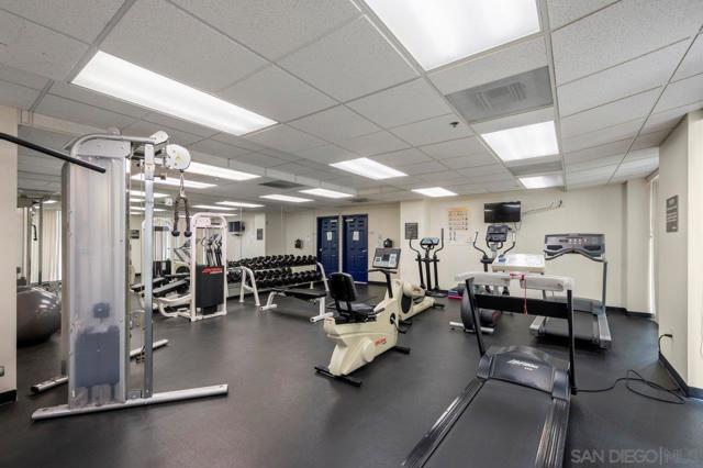 235 Market Street, San Diego CA: https://media.crmls.org/mediaz/456deba1-3ac5-4e5b-b244-8b60e5ba24a2.jpg