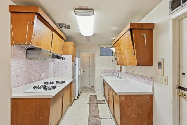 31047 Brae Burn Avenue, Hayward CA: https://media.crmls.org/mediaz/456e4045-acec-4cfe-bff6-b7016e206434.jpg