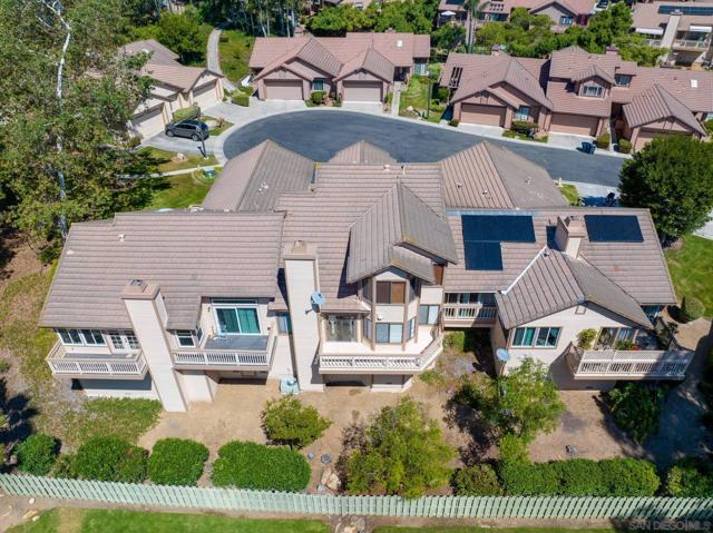 427 Conifer Glen, Escondido CA: https://media.crmls.org/mediaz/456ee00b-7018-469f-a2d9-50cbc6cbaca7.jpg