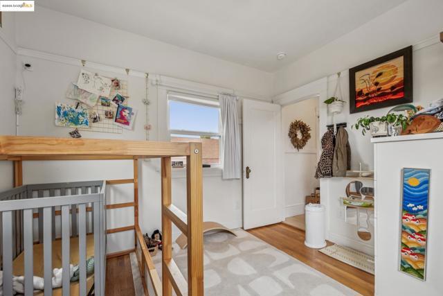 747 St, Oakland CA: https://media.crmls.org/mediaz/456ef5a0-a046-4f81-8136-2b77bbd8df1a.jpg