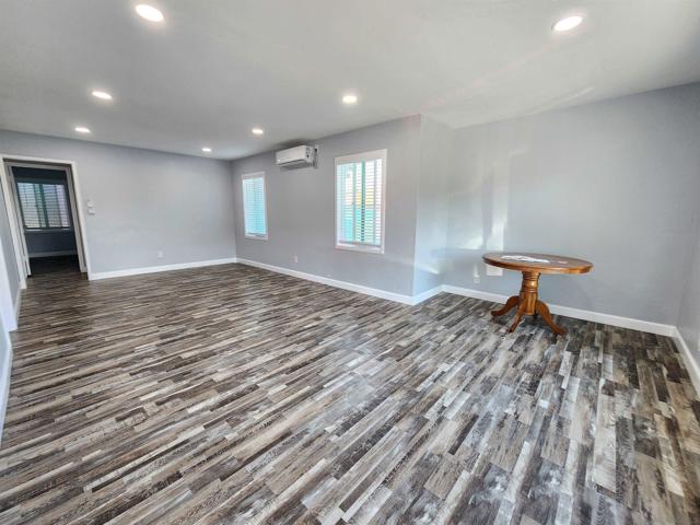 0 4024-4026 college ave, San Diego CA: https://media.crmls.org/mediaz/456f26ae-e427-480f-9410-1c79e23b9e77.jpg