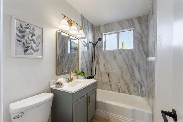 Detail Gallery Image 9 of 25 For 827 S 39th St, San Diego,  CA 92113 - 3 Beds | 2 Baths