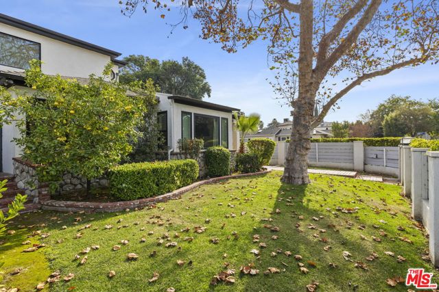 5002 Sunnyslope Avenue photo 4