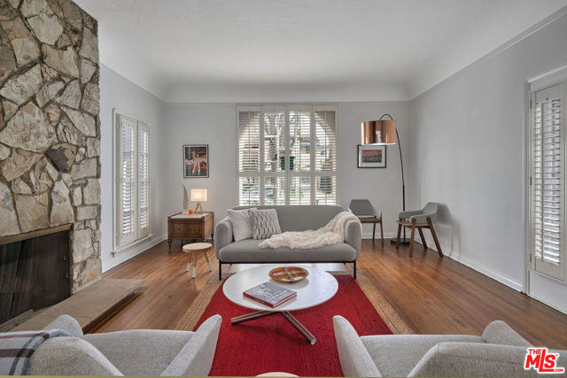 1235 HI POINT Street, Los Angeles CA: https://media.crmls.org/mediaz/4571fdc5-a01e-48b4-9455-09f9582cfbdd.jpg