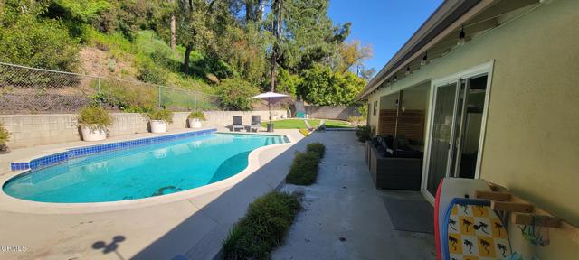 5222 Haskell Street, La Canada Flintridge CA: https://media.crmls.org/mediaz/45724da9-1612-455e-b473-426faa04e673.jpg
