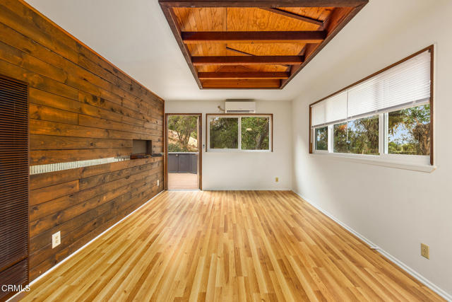 11220 N Ventura Avenue, Ojai CA: https://media.crmls.org/mediaz/457289fa-346c-4f36-a0ee-1687253e5413.jpg