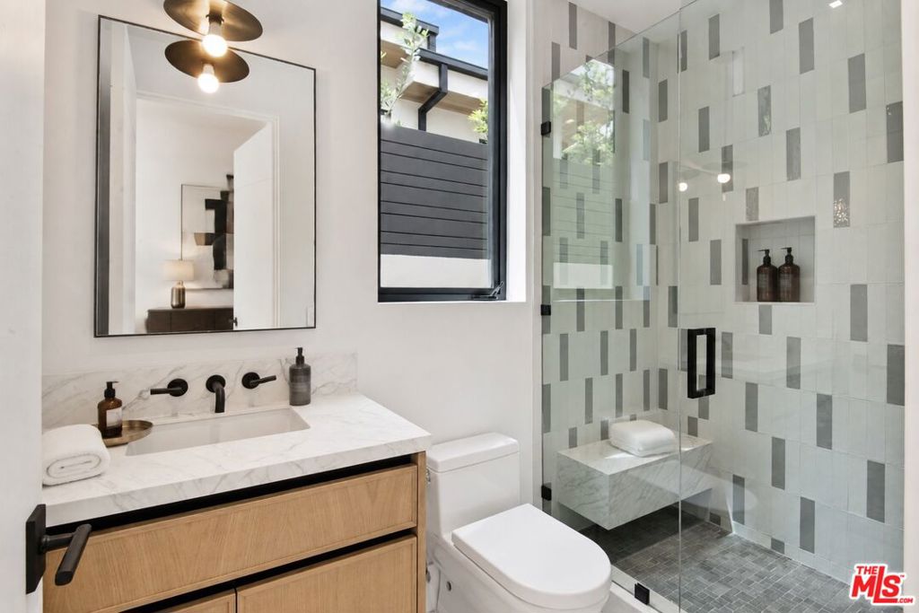 MLS #26903943 image #32