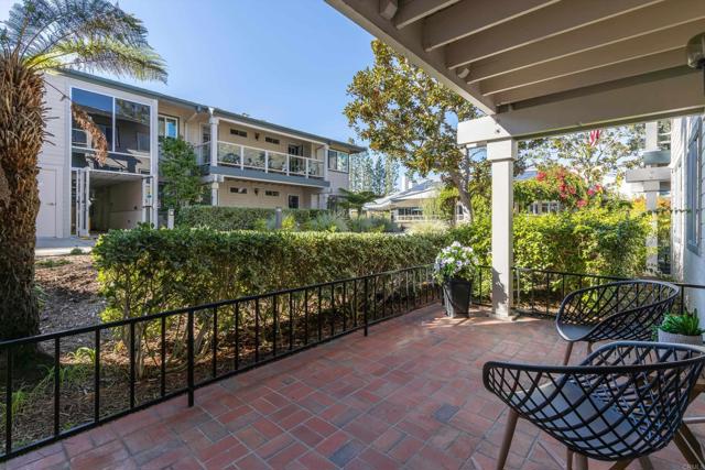 Detail Gallery Image 2 of 24 For 1616 Circa Del Lago #C103,  San Marcos,  CA 92078 - 2 Beds | 1/1 Baths