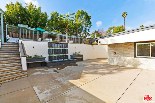 Image 3 for 11227 Cashmere St, Los Angeles, CA 90049