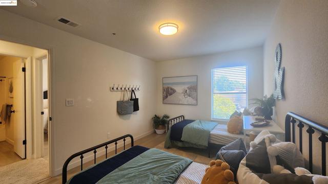 128 Harris Cir, Bay Point CA: https://media.crmls.org/mediaz/4574957d-b5cb-47d3-94a5-59138513ad69.jpg
