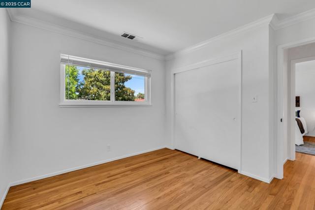 57 Jemco Ct, Pleasant Hill CA: https://media.crmls.org/mediaz/457498ba-5281-43c0-b525-a86a35424c43.jpg