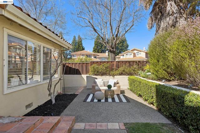 Image 51 of 60 For 674 Crystal Ct