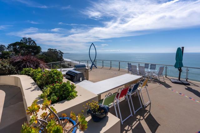 422 Seaview Drive, Aptos CA: https://media.crmls.org/mediaz/45750910-8ebd-4b6c-a760-48e96b969ae5.jpg