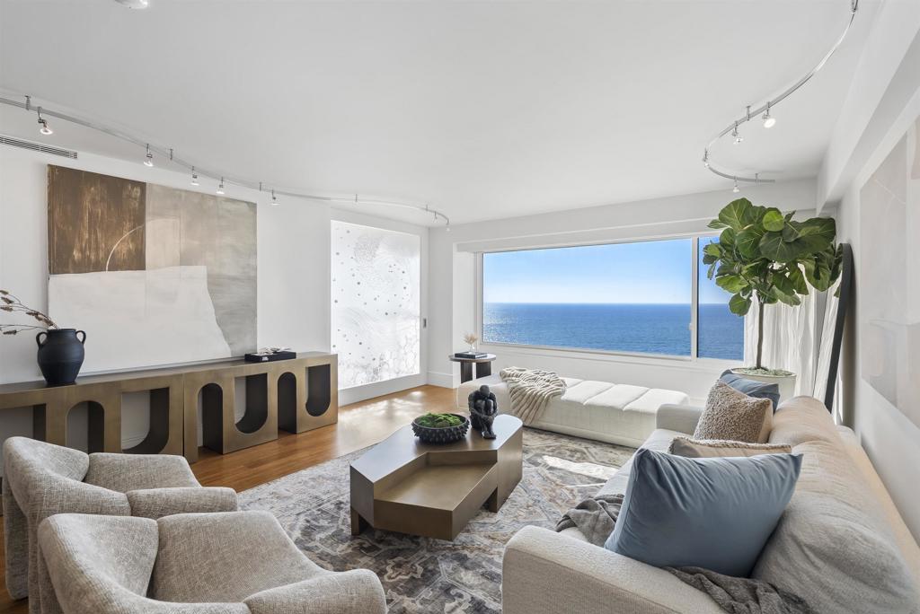 939 Coast Blvd - photo 3
