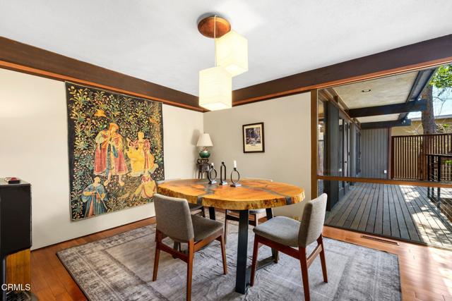 4639 El Camino Corto, La Canada Flintridge CA: https://media.crmls.org/mediaz/4575a9dc-f864-4208-86a2-870471beee4c.jpg