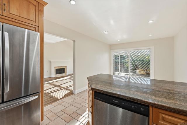 819 Daphne Court, Carlsbad CA: https://media.crmls.org/mediaz/45761ba8-13f8-46bb-bbb2-bf3799429548.jpg