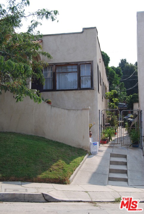 2356 Lucerne Ave, Los Angeles, CA 90016