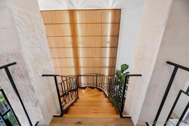 6675 Caminito Lindrick, La Jolla CA: https://media.crmls.org/mediaz/45779240-e04e-4283-97de-89c6fa948f14.jpg
