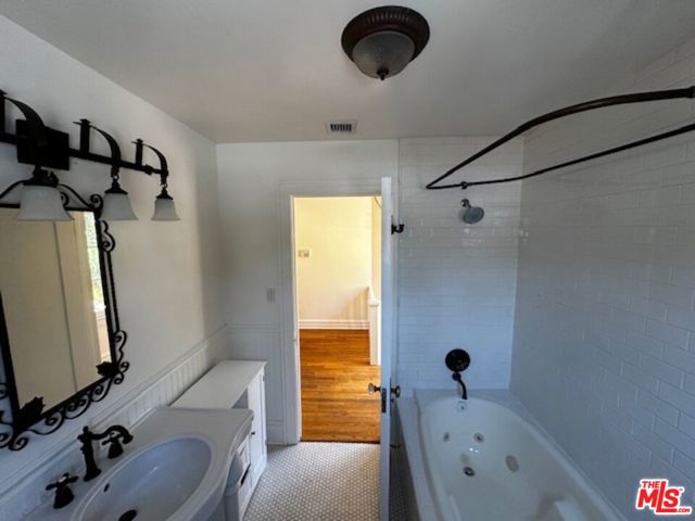 2044 2046 N Highland Avenue, Los Angeles CA: https://media.crmls.org/mediaz/4577cd7b-d844-490a-902d-c28b73f3d719.jpg