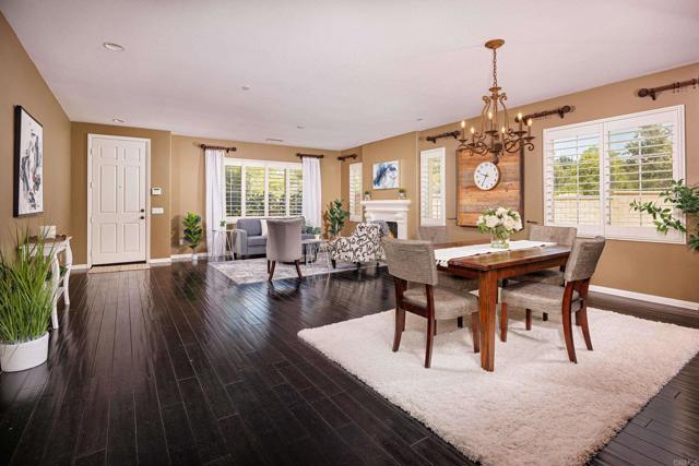 27002 Red Maple Street, Murrieta CA: https://media.crmls.org/mediaz/4577dfb1-f2de-4035-adc6-7c9c43582ef1.jpg