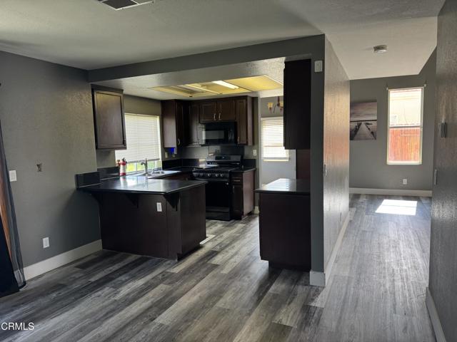 Detail Gallery Image 5 of 23 For 40148 La Cota Dr, Palmdale,  CA 93550 - 3 Beds | 2/1 Baths