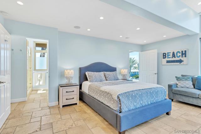 719 Manhattan Ct, San Diego CA: https://media.crmls.org/mediaz/45793c12-3855-440f-a82c-97e04052716c.jpg