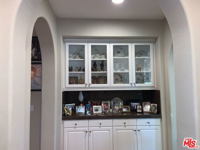 Storage and pantry kitchen mod