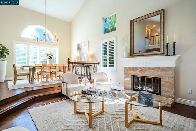 40 Northview Ct, Danville CA: https://media.crmls.org/mediaz/457a3a79-d8f6-4865-a18f-bf53cbf02494.jpg