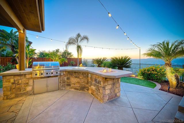 7000 Mariposa, Santee CA: https://media.crmls.org/mediaz/457a7c36-5264-4f57-9f18-be8e33b3558e.jpg
