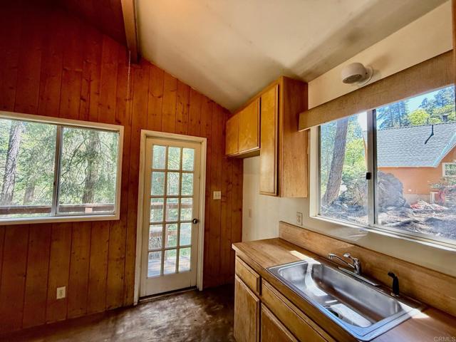 Home for Sale in Palomar Mountain