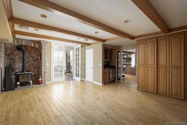 29531 Gordon Hill Road, Valley Center CA: https://media.crmls.org/mediaz/457b942c-ef79-4968-8f09-9cb0b2502032.jpg