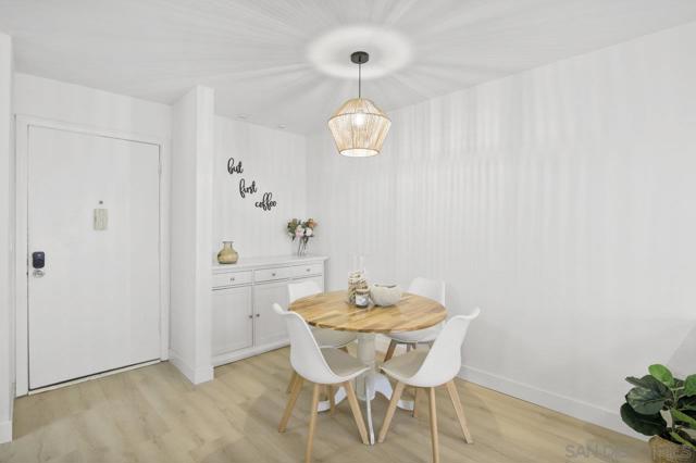 1621 Hotel Cir S, San Diego CA: https://media.crmls.org/mediaz/457cab42-7c4e-4318-b0a9-d0d25f378417.jpg