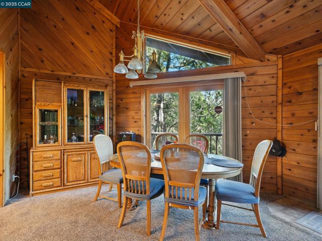 2000 Curry Canyon Rd, Clayton CA: https://media.crmls.org/mediaz/457cf516-9492-4bcb-80ef-7006f0df0666.jpg