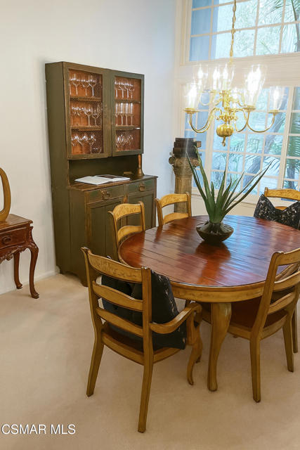 1694 Margate Place, Westlake Village CA: https://media.crmls.org/mediaz/457d4a17-e117-4a76-a4ba-a26c2ae4ca8d.jpg