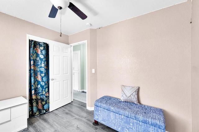 711 Kirkwood Court, Los Banos CA: https://media.crmls.org/mediaz/457f0de4-a2ef-4725-80f4-b35a931af407.jpg