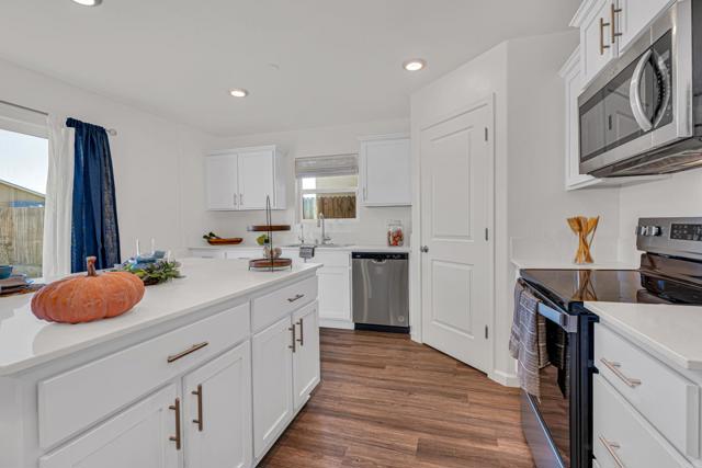 408 RICE Way, Los Banos CA: https://media.crmls.org/mediaz/457f1268-71bc-49c2-a96f-dbafba4a3fba.jpg