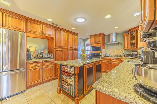 Detail Gallery Image 19 of 58 For 4716 Columbia Way, Quartz Hill,  CA 93536 - 3 Beds | 3 Baths