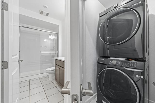 5406 Saffron Way, Dublin CA: https://media.crmls.org/mediaz/4580735f-50ca-455e-9647-88fcd069264d.jpg