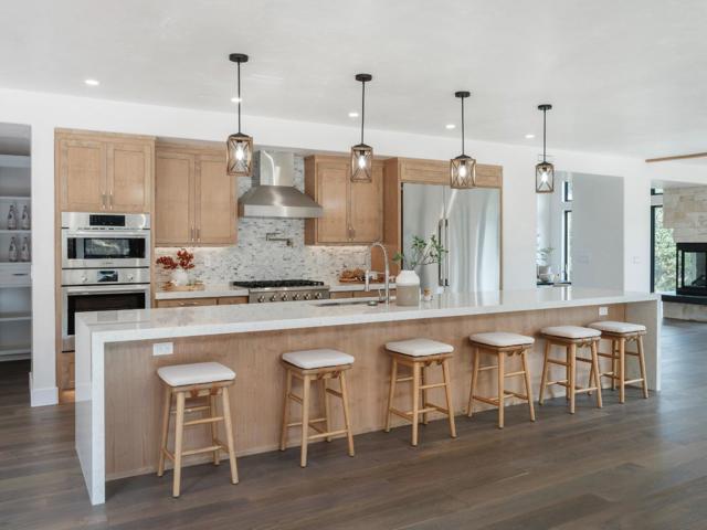 8380 Monterra Views, Monterey CA: https://media.crmls.org/mediaz/4580df2f-410d-4c3b-a249-a26339040122.jpg