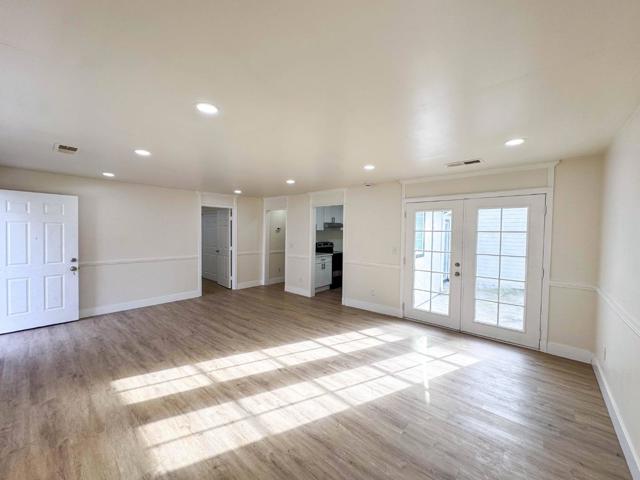 Image 2 of 14 For 990 Arcade Boulevard